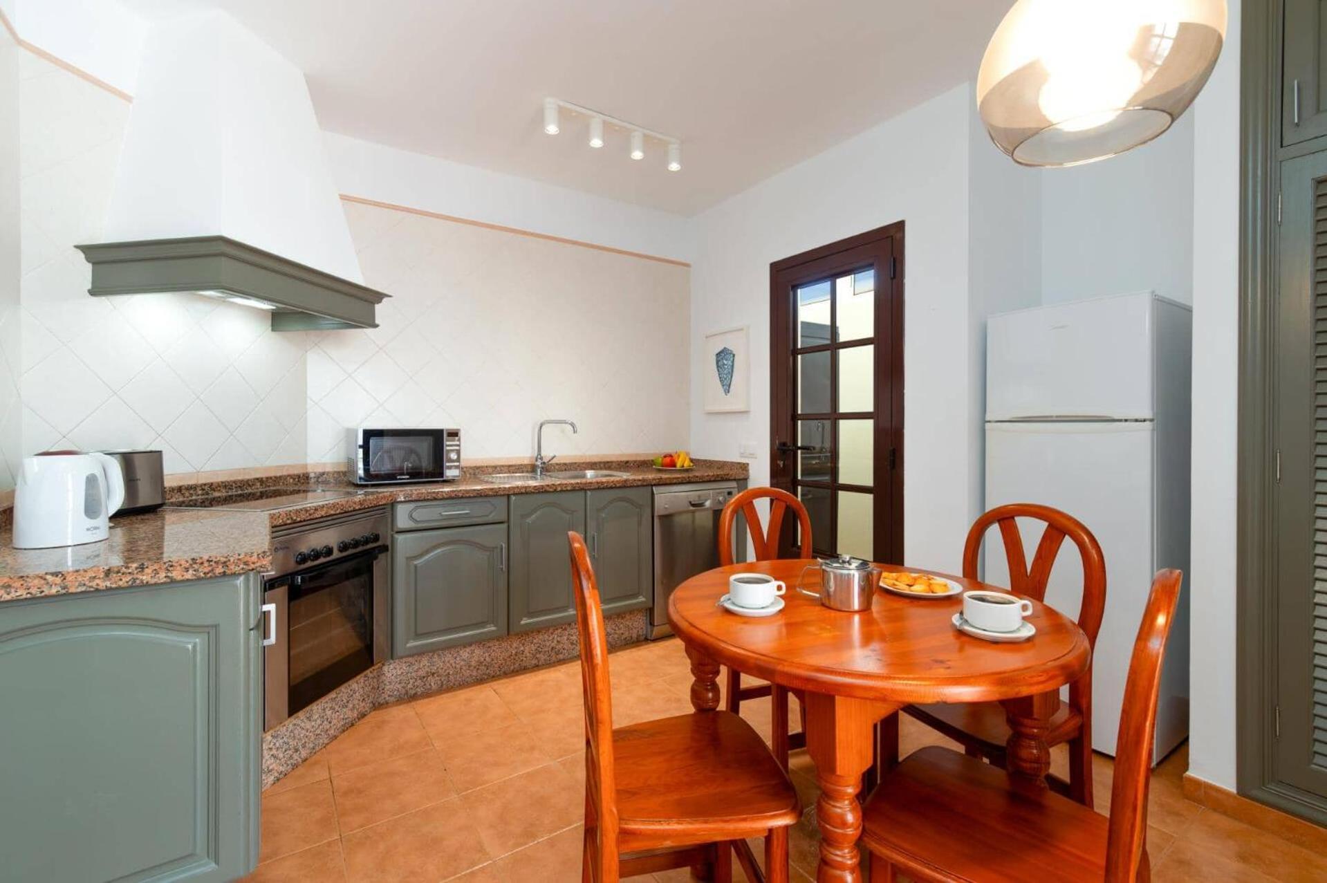 Tías Villa Christine By Villa Plus מראה חיצוני תמונה